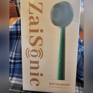 ZaiSonic Green Bath Brush Chargeable